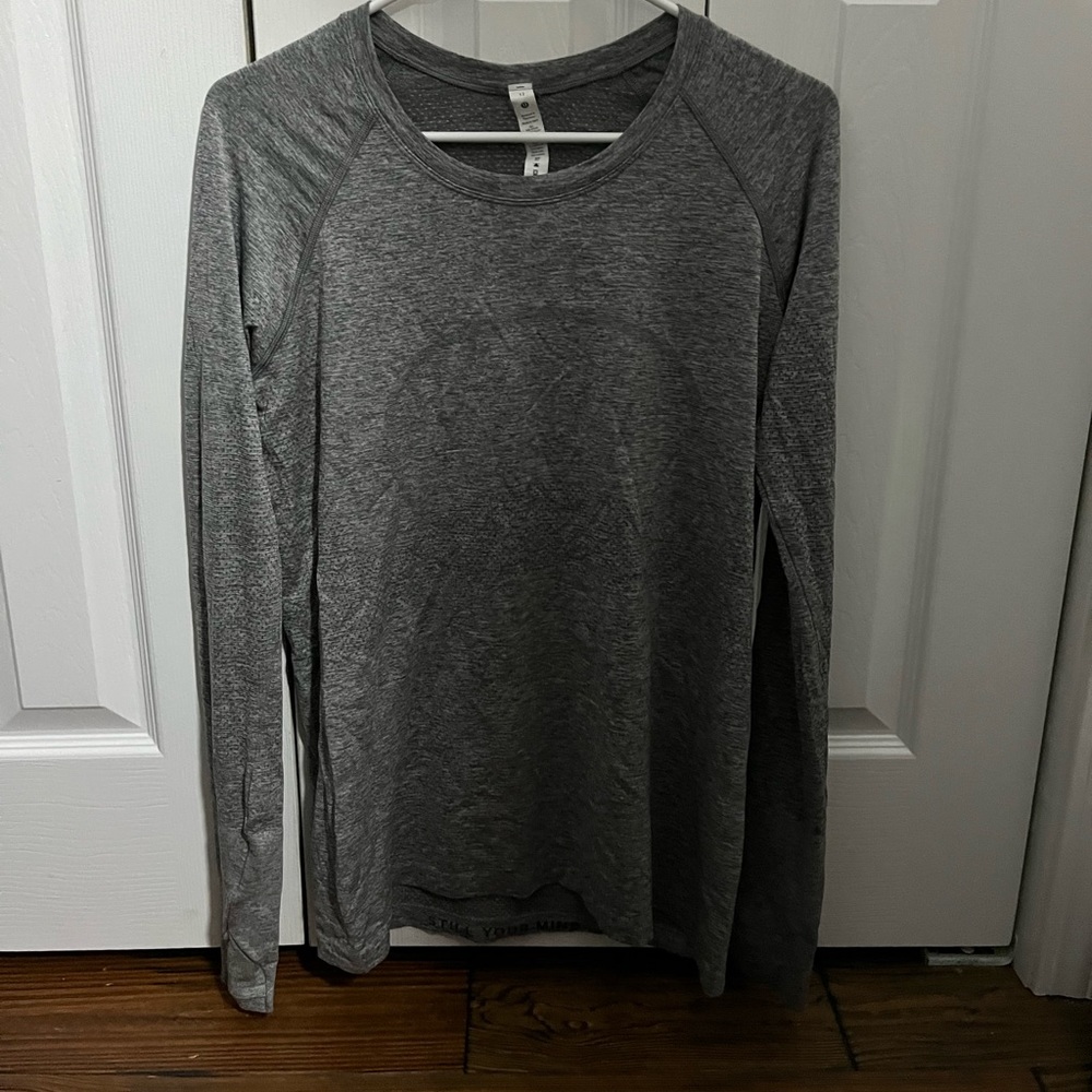 lululemon athletica Women’s Long Sleeve Tee — Heather Gray